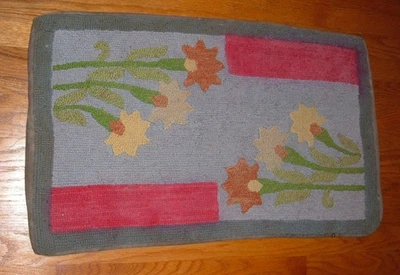 Alfombra enganchada vintage arte popular primitivo floral americana 30" x 18" Foto 1 de 4