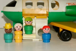 Fisher-Price 1980 Airplane with four Little People 182 - Picture 1 of 7