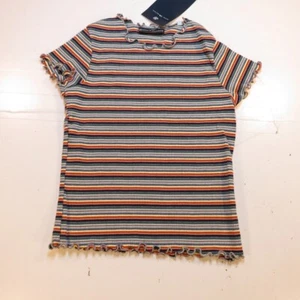 NEW NWT BRANDY MELVILLE CROPPED RUFFLE TEE T SHIRT Womens ONE SIZE Colorful  - Picture 1 of 3