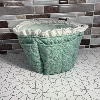 Cesta de almacenamiento de tela acolchada de colección organizadora hecha a mano con bolsillos encaje floral azul Foto 1 de 4