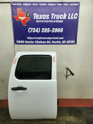 2007-2013 Chevrolet Silverado / GMC Sierra 1500 2500 3500 HD Crew Cab RH Passeng - Image 1 of 4