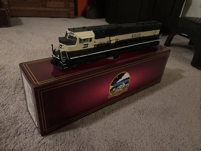 MTH 20-21950-1 Burlington Northern #9400 SD70MAC With Proto Sound 3 (new) - Image 1 of 4