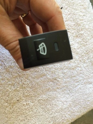 03 04 05 06 KIA SORENTO TABLERO CENTRAL TRASERO INTERRUPTOR BOTÓN 2003 2004 2005 2006 Foto 1 de 4