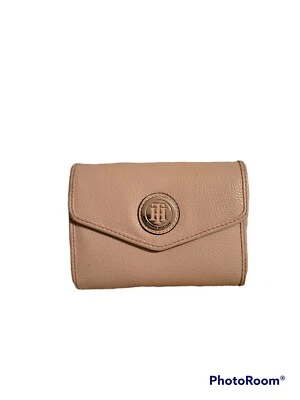 Billetera Tommy Hilfiger triple para mujer Foto 1 de 4