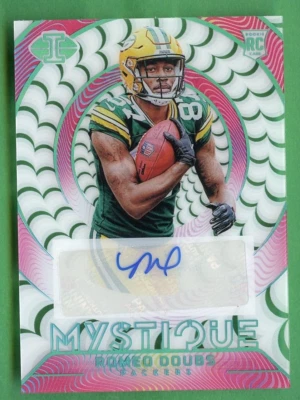ROMEO DOUBS 2022 ILLUSIONS FOOTBALL ROOKIE MYSTIQUE AUTO /50 GREEN BAY PACKERS - Image 1 of 2