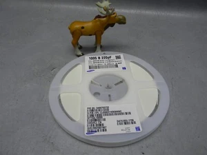 Samsung Electro-Mechanics CL05B221KB5NNNC Ceramic Capacitors Reel of 9000 - Picture 1 of 4