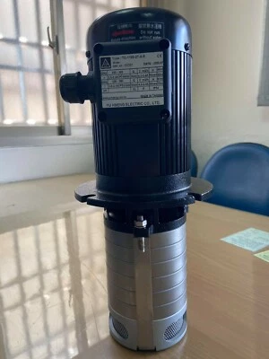 Bomba de refrigerante para máquina multietapa 1 HP, 3PH 220/380V, 6 etapas 199 mm, 5 impulsores 2T  Foto 1 de 3