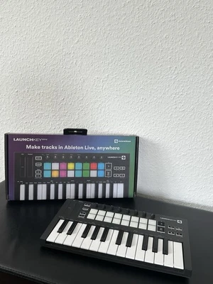Novation Launchkey 25 MK3 MIDI-Controller-Keyboard 25 Tasten Ableton Live USB - Bild 1 von 4