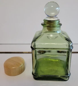 AVOCADO GREEN SQUARE THICK GLASS DECORATIVE BOTTLE 2 STOPPERS 4.75 INCH 12 OZS - Picture 1 of 11