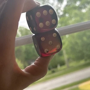 2 VINTAGE ANTIQUE LARGE JUMBO 1.15” BLACK CHERRY RED BAKELITE DICE 63 Grams - Picture 1 of 18