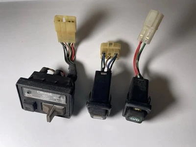 Interruptores de tablero Toyota Cressida MX63 1981-1984 control de crucero descongelación de sobremarcha Foto 1 de 3