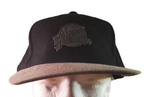 Cappello in lana strapback logo Planet Hollywood Orlando 1995 vintage NUOVO con etichetta - Foto 1 di 9