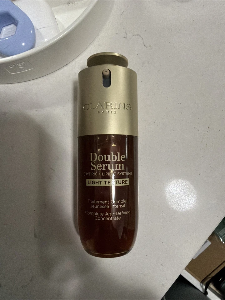 Clarins Double Serum Hydric + Lipidic Complete Age-DefyingConcentrate 50 ml sin caja Foto 1 de 1