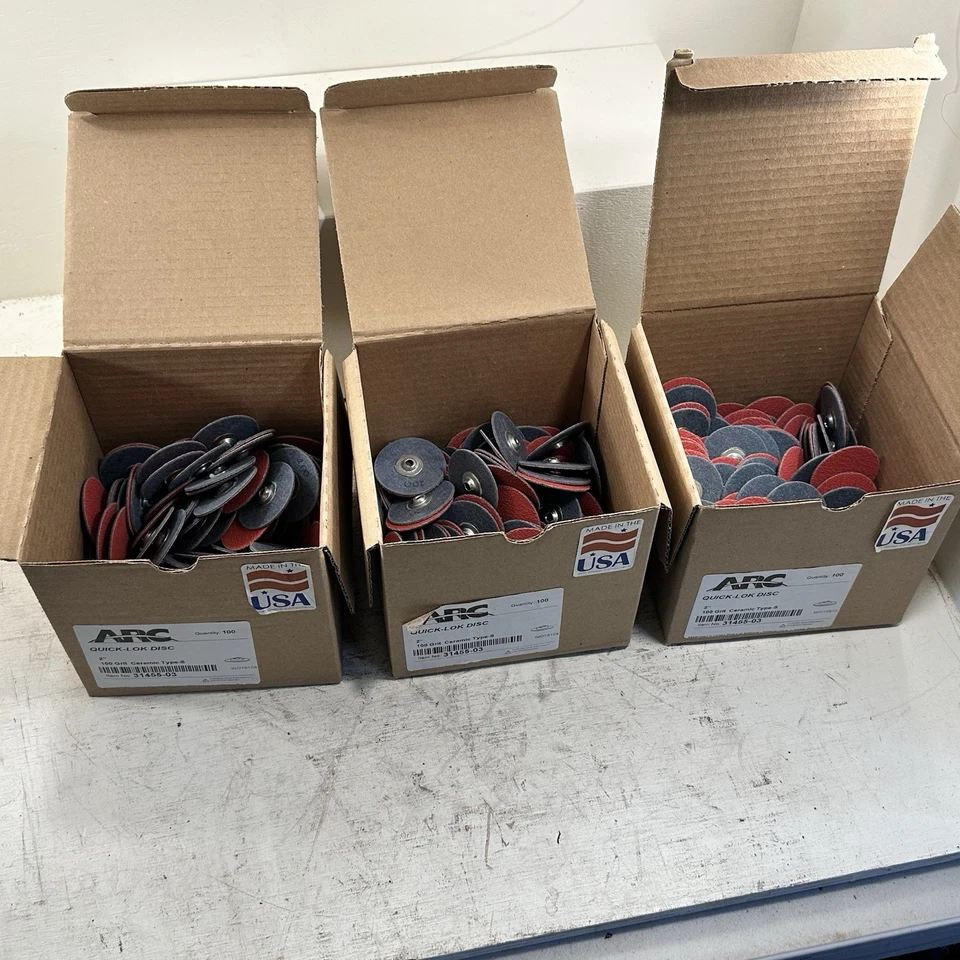 Lot Of 300 New Fastenal ARC 2” 100 Grit Ceramic Quick lok Sanding Disc WO13623 - Image 1 of 3