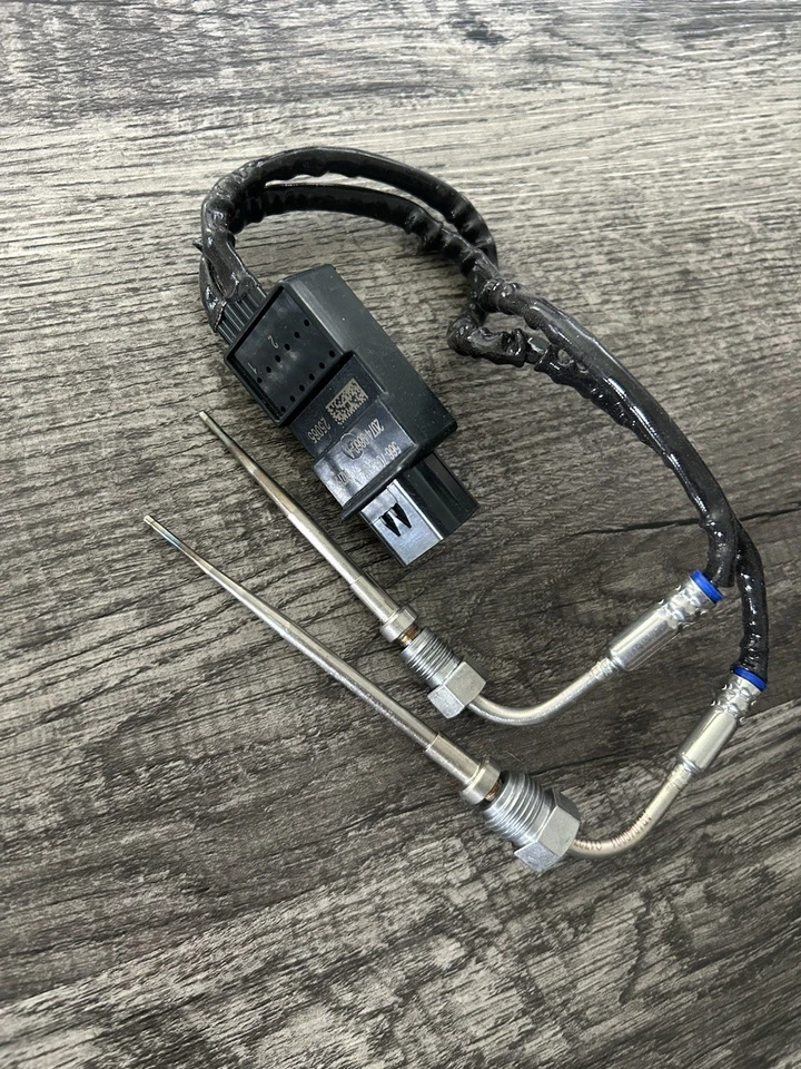 566-7080: Sensor de temperatura de escape de 4 pines | Cat Foto 1 de 1