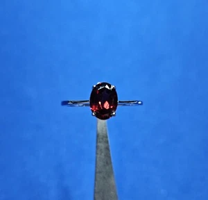 Anello solitario argento sterling massiccio 925 granato ovale 1,67 ct nuovo originale misura 9 - Foto 1 di 6