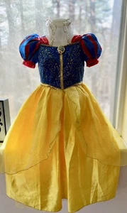 Disney Parks Snow White Costume, Castle Collection, Size 9/10, EXCELLENT Shape - Picture 1 of 10
