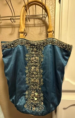 Bolso de Mano Miss Albright Azul Seda Cuentas Lentejuelas Boho Declaración Anthropologie Foto 1 de 4