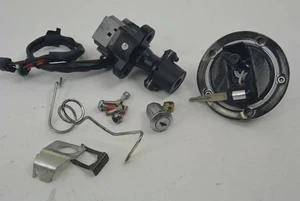 Suzuki GSXR 600 750  2006 - 2007 Schlosssatz 2 Schlüssel Lock Set - Bild 1 von 6