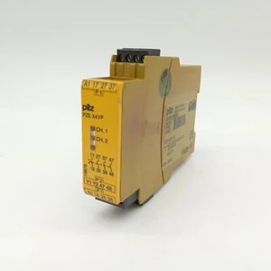 Pilz 777583 PZE X4VP 3/24VDC 4N/O Safety Relay - Picture 1 of 3