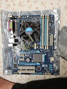 Gigabyte GA - Z68 AP D3 Motherboard LGA 1155 - Picture 1 of 1