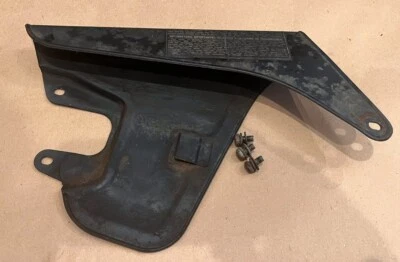 Protector de cubierta de cadena 36014-1047 1982-2001 Kawasaki KE100 KE 100 OEM / REINO UNIDO EUROPA Foto 1 de 4