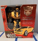 Hasbro Transformers 2007 Movie Ultimate Bumblebee Autobot Figure Box Damage
