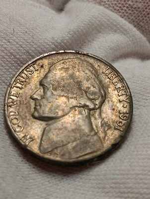 1961-D JEFFERSON Nickel Average Circulated Condition Rainbow Toning J/67 - Image 1 of 4