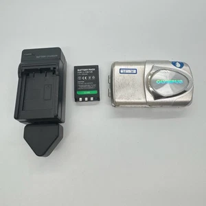 Olympus Stylus 300 Digital Camera 3.2MP Point & Shoot w Charger Tested & Working - Picture 1 of 8
