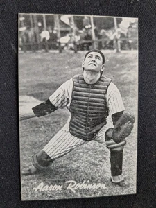 1947 Bond Bread Exhibit Baseball Card # Aaron Robinson - New York Yankees (EX) - Picture 1 of 3