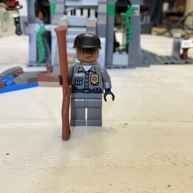 Minty LEGO Batman Minifigure Arkham Asylum Guard 7785 bat019 Brown Version