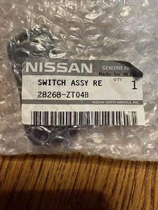 Genuine Nissan Titan Armada Keyless Entry Transmitter NEW OEM 28268-ZT04B - Bild 1 von 4