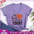 „My Heart Is On That Court“-T-Shirt mit V-Ausschnitt
