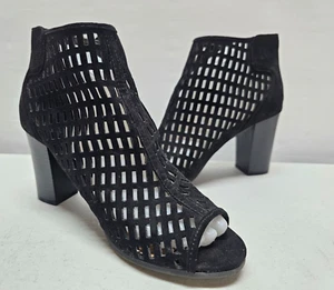 Qupid Womens Size 8.5 Mesh Perforated Black Suede Pumps 3.5" Block Heels Shoes - Picture 1 of 12
