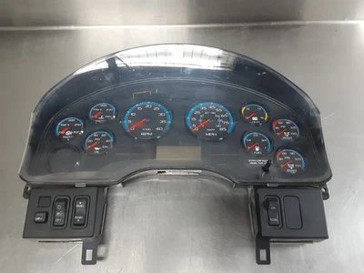 Cuadro de instrumentos International PB105 4300 09-16 usado 3686319C91 probado Foto 1 de 4