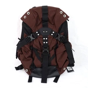Oakley Icon Rc 32 Liter Everyday Backpack in Grenache Red w/ Eyewear Pocket - Picture 1 of 6