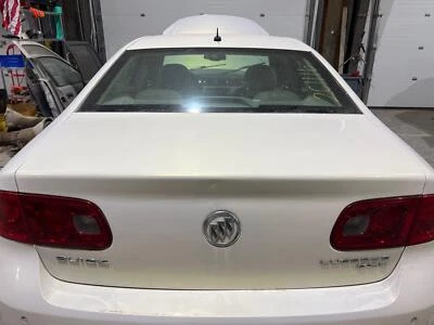 06 - 11 Buick Lucerne White Gold Flash Tricoat-93U Trunk Lid (No Tail Lights) Foto 1 de 4