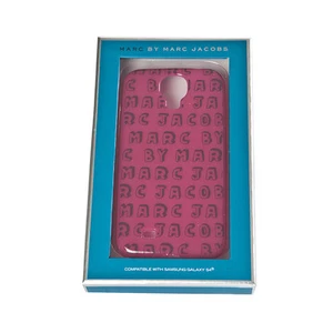 Marc by Marc Jacobs Coque Dynamite Logo Samsung 4 Coque Fuchsia - Photo 1 sur 3