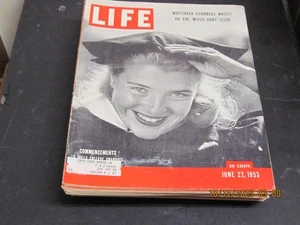 LIFE MAGAZINE 1953 JUNE 22 COMMENCEMENT'S COLLEGE GRADUATES - Picture 1 of 1