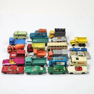 LOT RARE 23 OLD VINTAGE LESNEY MATCHBOX CARS VEHICLES VANS TRUCKS - Image 1 of 4