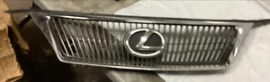 10-13 LEXUS IS250C IS350C IS C CONVERTIBLE FRONT GRILLE GRILL W/ LOGO OEM - Foto 1 di 2