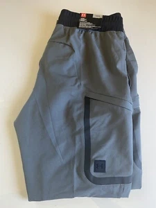 NWT MEN’S UNDER ARMOUR ATHLETIC JOGGERS GYM TRAINING SIZE L - Picture 1 of 12