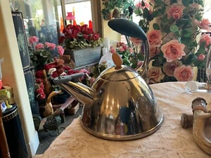 Vintage Michael Graves Teapot Tea Kettle Whistling Spinning Post Modern - Picture 1 of 7
