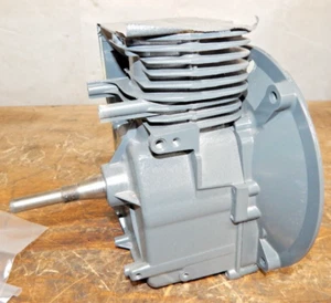 OEM Briggs & Stratton 398213 Short Block - Picture 1 of 8