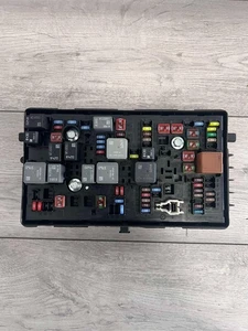 SAAB NG 95 2.0D A20DTH FUSE BOX  13255300 - Picture 1 of 5