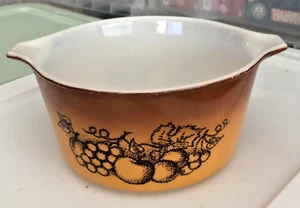 PYREX by Corning #473 PLD ORCHARD Casserole Dish 1 Qt VINTAGE NO LID - Picture 1 of 6