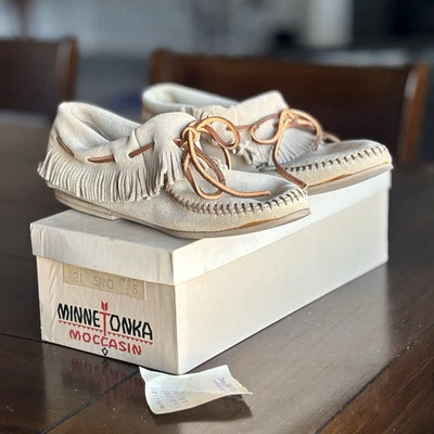 Zapatos sin cordones de cuero mocasín Minnetonka vintage años 70’s para mujer talla 5 NOS 1975 Foto 1 de 4