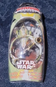 Star Wars titanium series die cast Kit Fisto's Jedi Starfighter Micro Machines - Picture 1 of 2