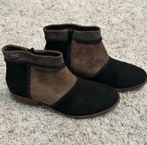 Roxy Devlin Boot Size 7 Black and Brown 1.5 inch heel NWOT - Picture 1 of 14