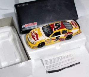 Mark Martin #5 Lipton 2009 Impala SS autografato 1 di 500 come nuovo SPEDIZIONE GRATUITA E VELOCE - Foto 1 di 6